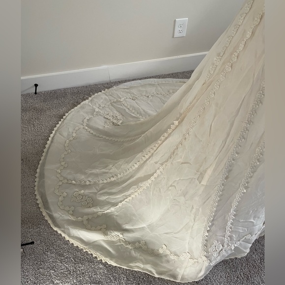 Vintage Edwardian Style Wedding Dress - Picture 3 of 8